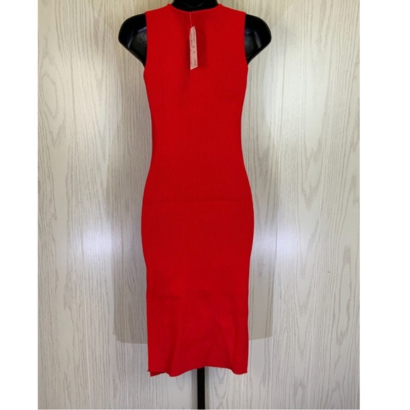 New Willow and wind red vneck bodycon dress. - Picture 12 of 12